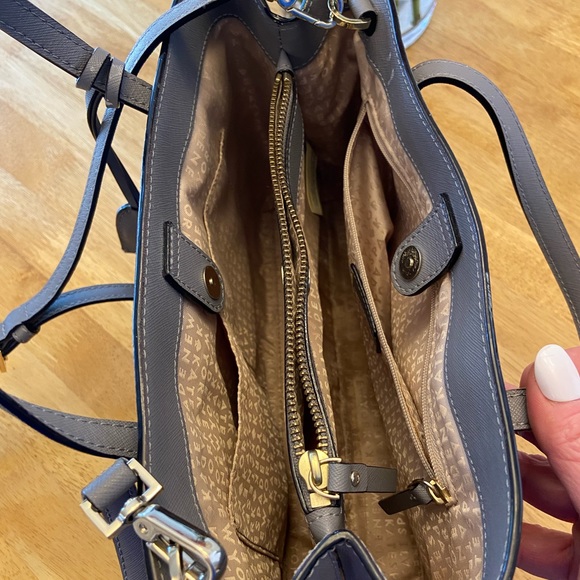 Authentic Kate Spade Crossbody - Picture 4 of 7